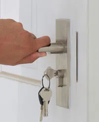 Super Locksmith Service Orlando, FL 407-572-0060 Super Locksmith Service Orlando, FL 407-572-0060 - re-key-locks
